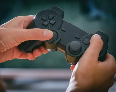 Why Do Some Players Reverse Their Controls? Researchers Reveal Answers, But They’re Not What You Think