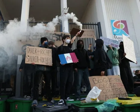New French Prime Minister Faces Intense Scrutiny as Nationwide Protests Disrupt Schools and Transportation